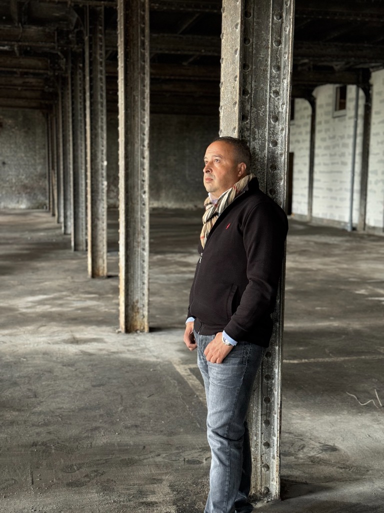 Lyes Kan pilier loft